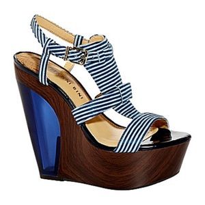 GIANNI BINI Oceana Wedge Sandel Size8 1/2